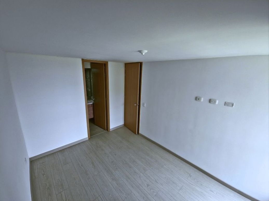Apartamento de 2 alcobas en venta en Castilla, Bogotá, 60 m² · foto 12 de 18