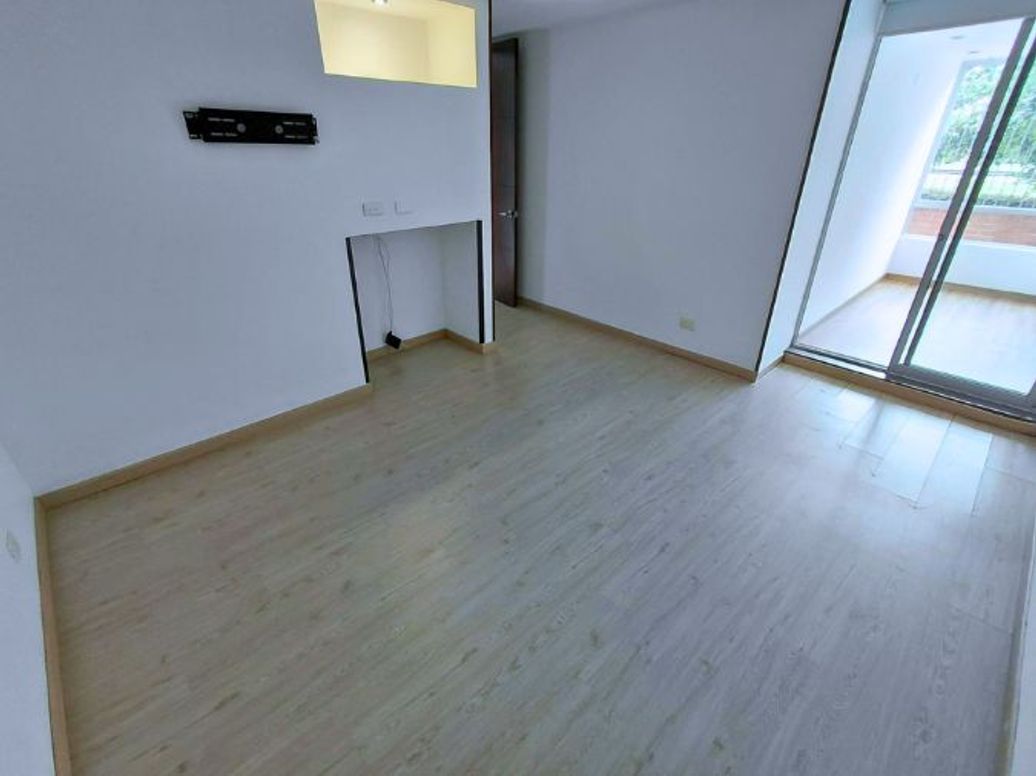 Apartamento de 3 alcobas en venta en Ciudad Salitre, Bogotá, 100 m² · foto 2 de 20