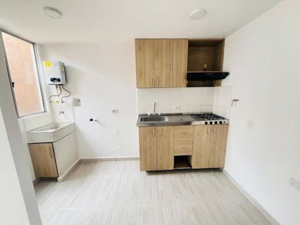 ARRIENDO de APARTAMENTO en SAN ANTONIO DEL PRADO, Medellín en San Antonio Del Prado