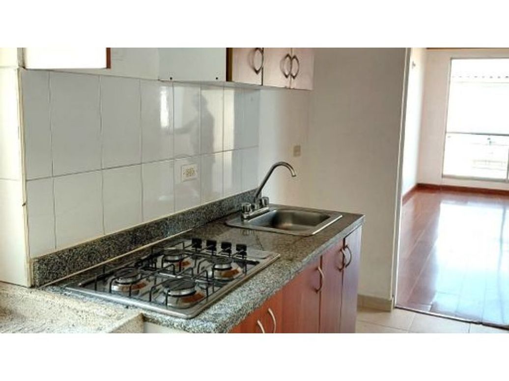 Apartamento de 3 alcobas en venta en Mirandela, Bogotá, 58 m² · foto 5 de 16