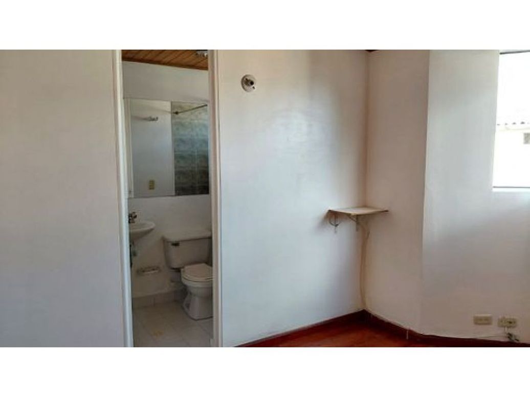 Apartamento de 3 alcobas en venta en Mirandela, Bogotá, 58 m² · foto 9 de 16