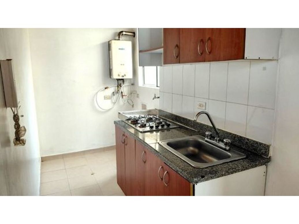 Apartamento de 3 alcobas en venta en Mirandela, Bogotá, 58 m² · foto 4 de 16