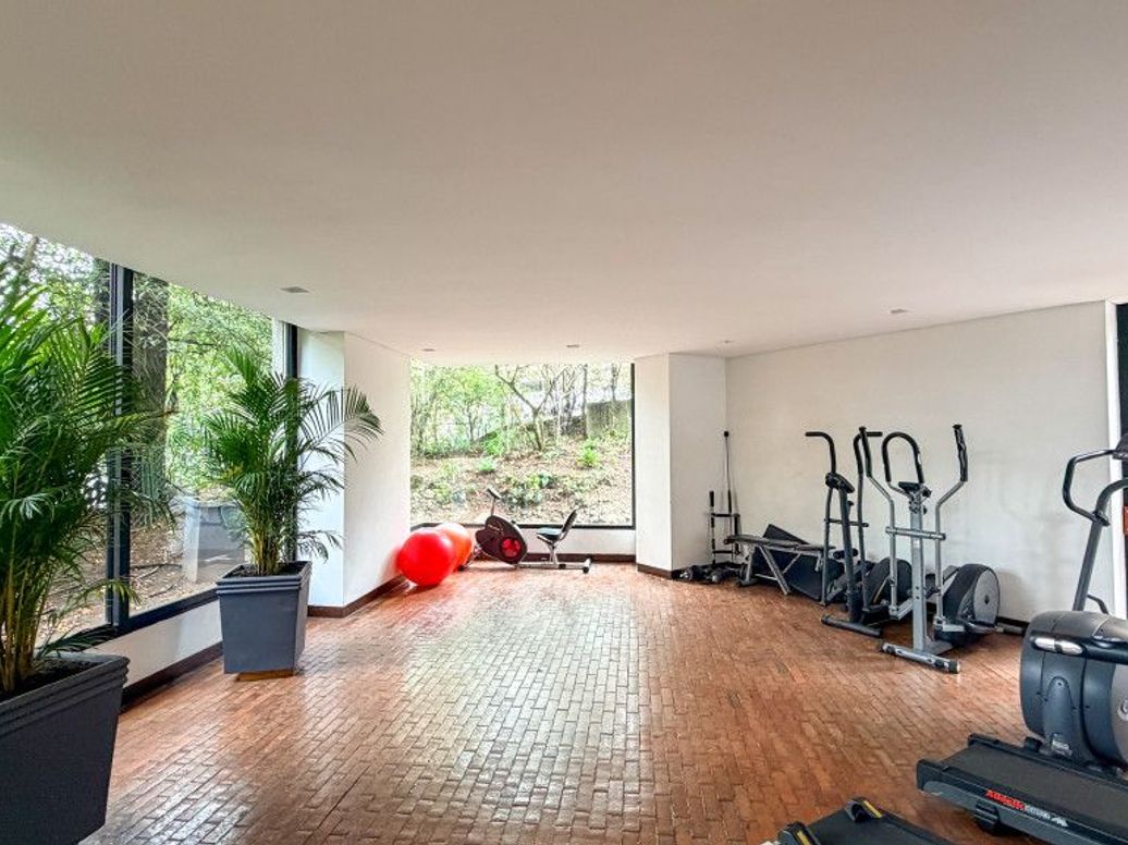 Apartamento de 3 alcobas en venta en Las Acacias, Bogotá, 348 m² · foto 19 de 20