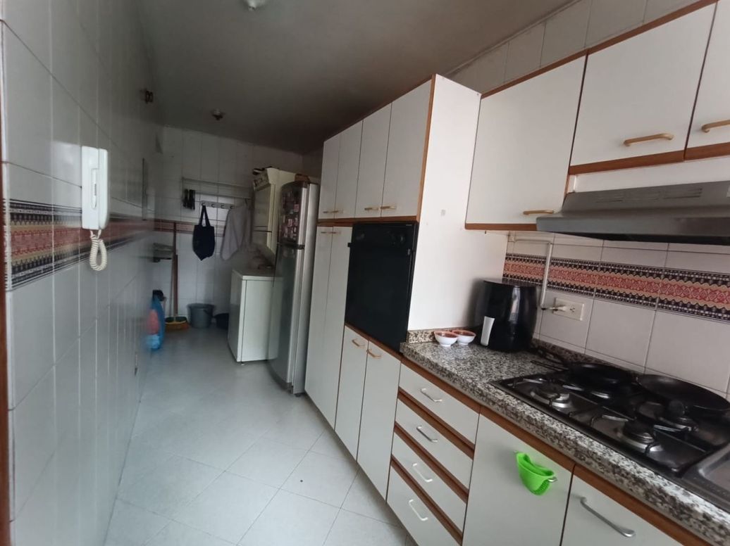 Apartamento de 3 alcobas en venta en Mallorca, Bogotá, 94 m² · foto 14 de 17