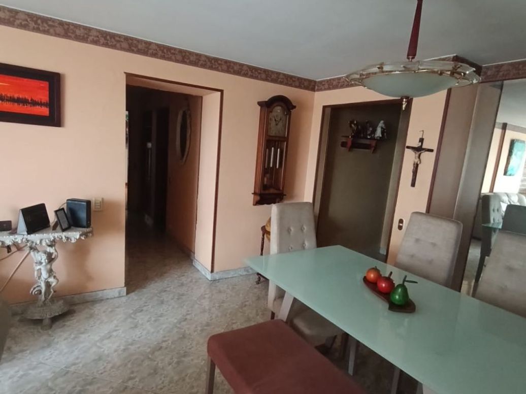Apartamento de 3 alcobas en venta en Mallorca, Bogotá, 94 m² · foto 13 de 17