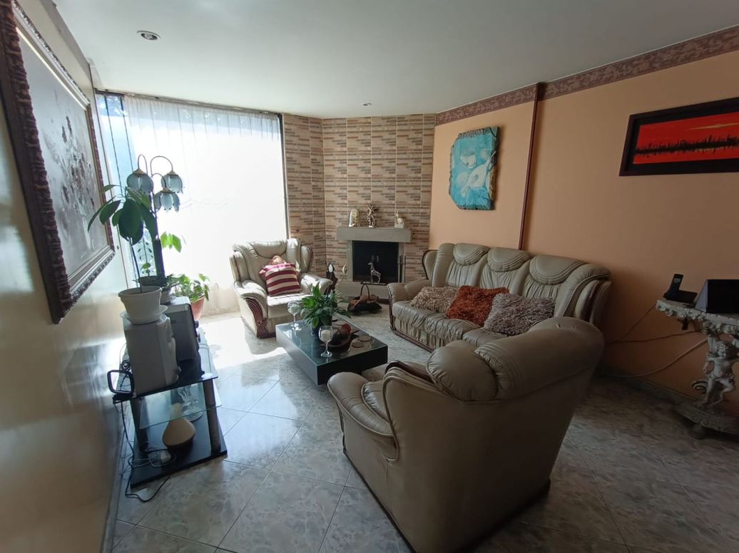 Apartamento de 3 alcobas en venta en Mallorca, Bogotá, 94 m² · foto 16 de 17