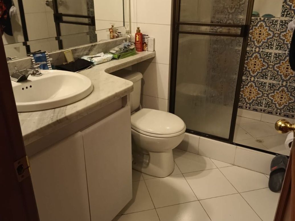 Apartamento de 3 alcobas en venta en Mallorca, Bogotá, 94 m² · foto 7 de 17