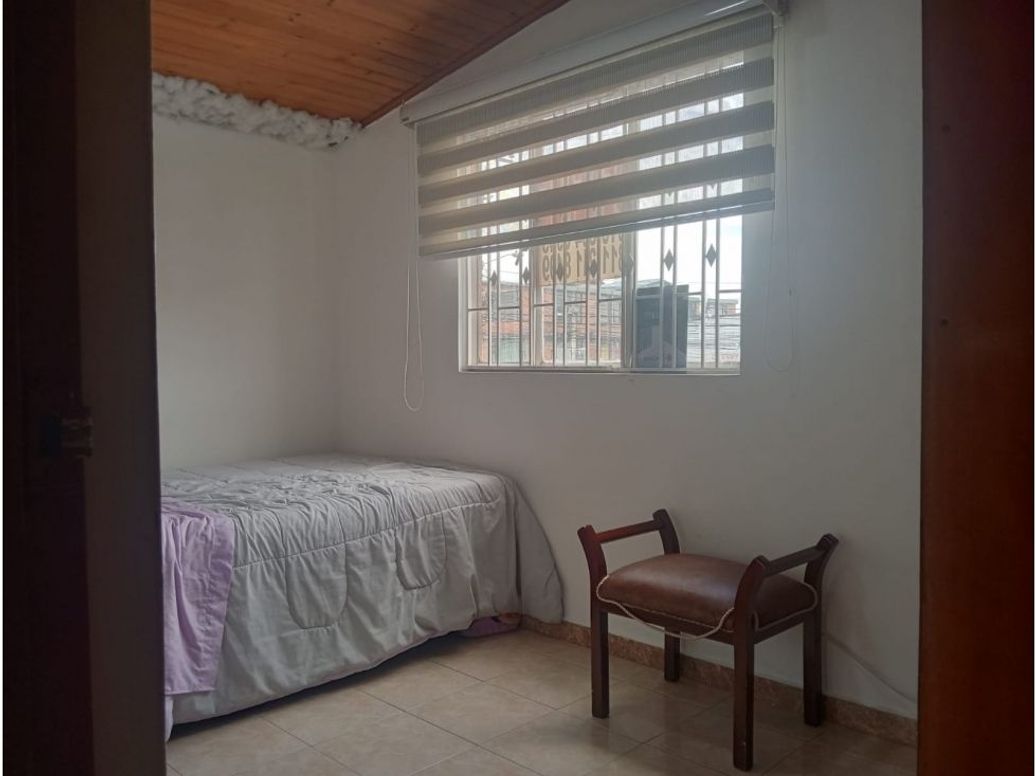 Casa de 4 alcobas en venta en Álamos Norte, Bogotá, 110 m² · foto 15 de 20