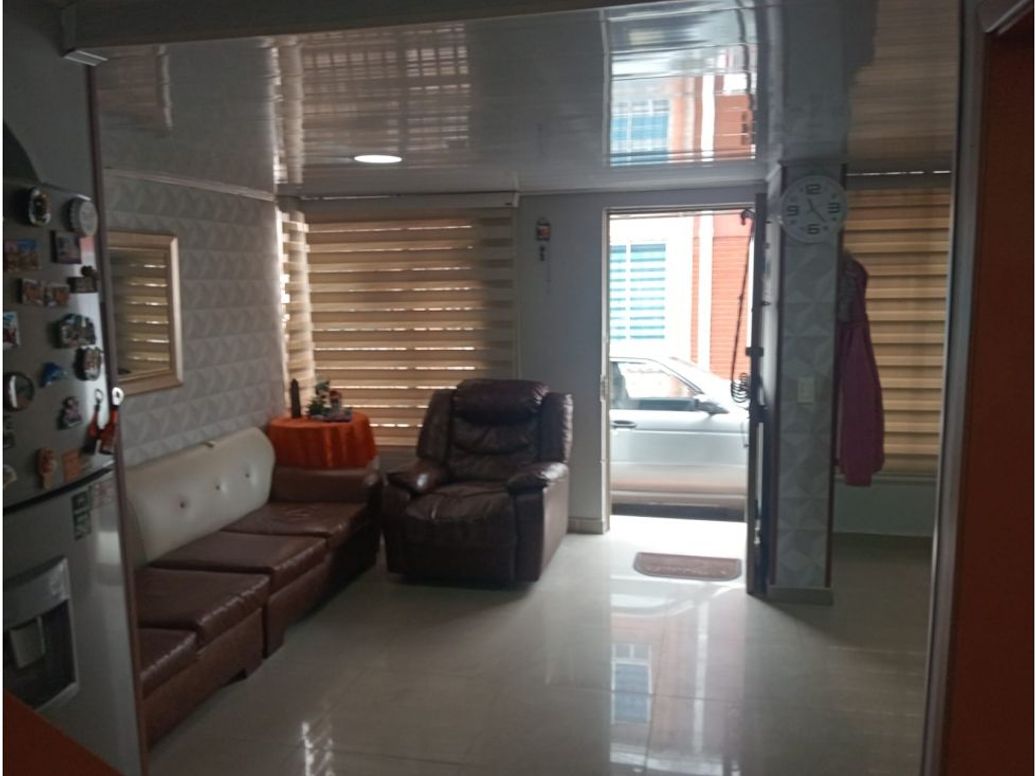 Casa de 4 alcobas en venta en Álamos Norte, Bogotá, 110 m² · foto 9 de 20