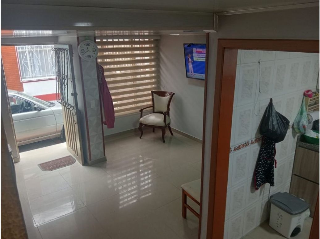 Casa de 4 alcobas en venta en Álamos Norte, Bogotá, 110 m² · foto 4 de 20