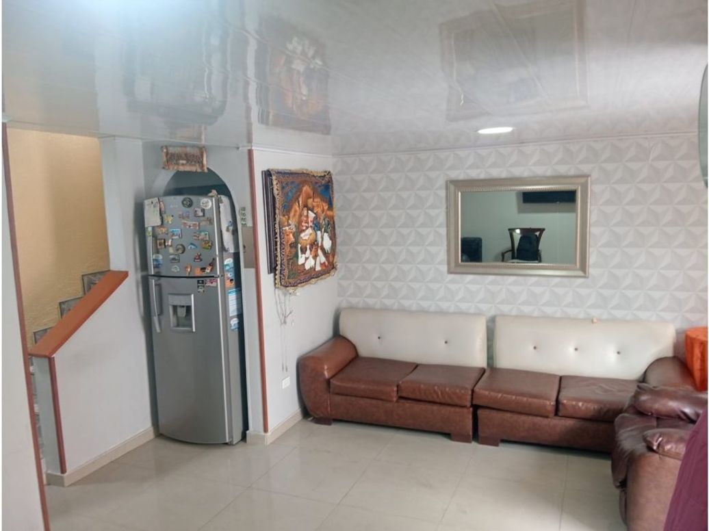 Casa de 4 alcobas en venta en Álamos Norte, Bogotá, 110 m² · foto 7 de 20