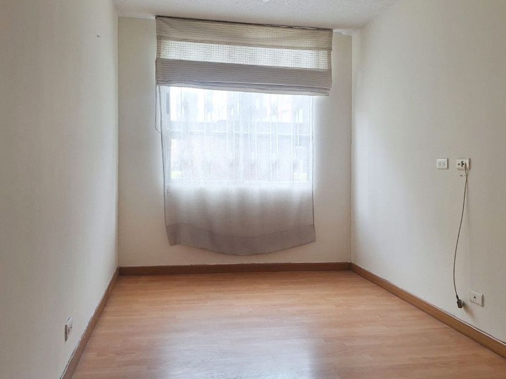 Apartamento de 2 alcobas en venta en Centro Engativa, Bogotá, 35 m² · foto 4 de 15