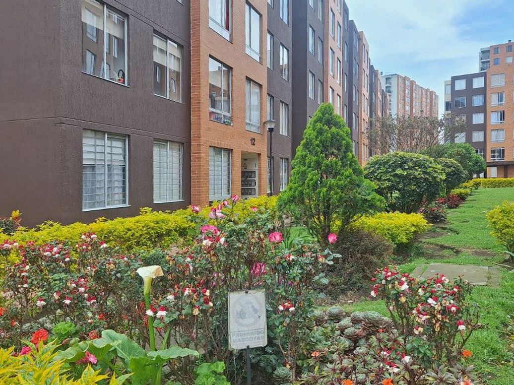 Apartamento de 2 alcobas en venta en Centro Engativa, Bogotá, 35 m² · foto 13 de 15