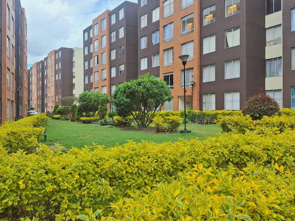 Apartamento de 2 alcobas en venta en Centro Engativa, Bogotá, 35 m² · foto 14 de 15