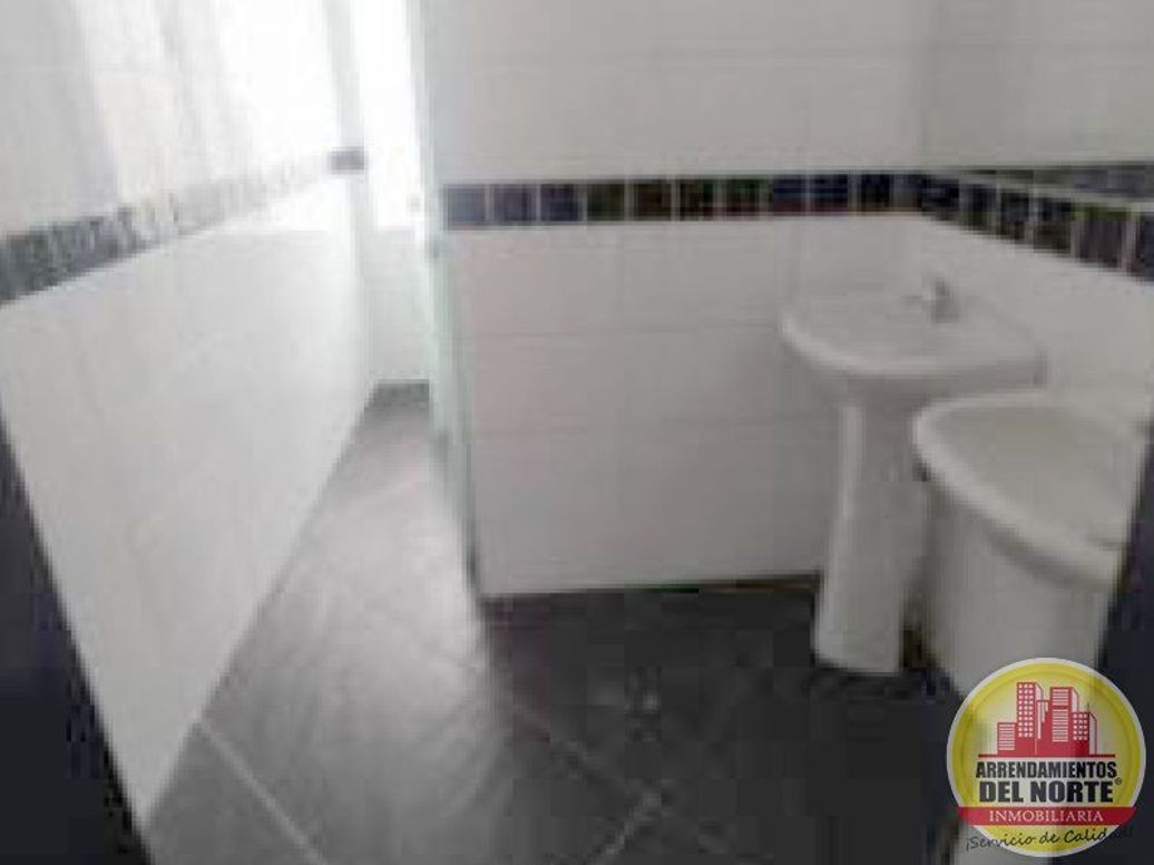 Casa de 7 alcobas en venta en Teusaquillo De Suba, Bogotá · foto 4 de 4