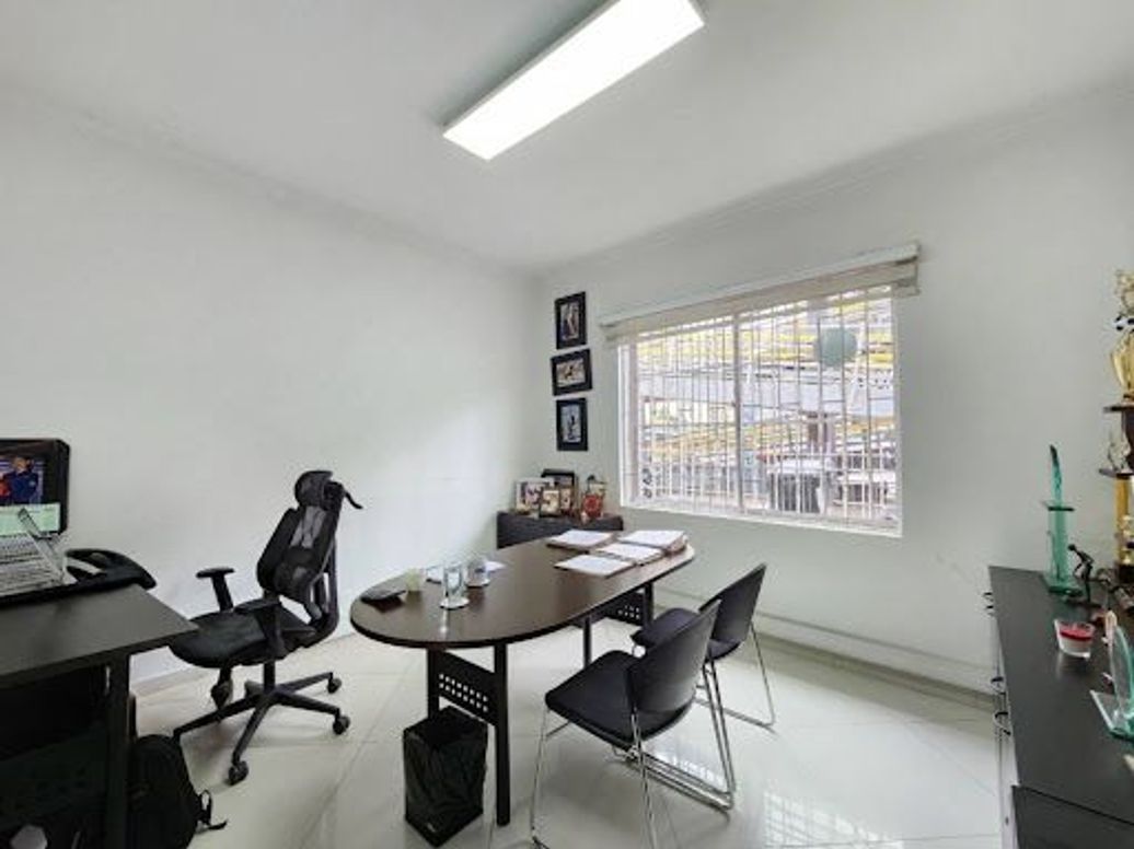 Casa de 6 alcobas en venta en Gran América, Bogotá, 143 m² · foto 6 de 20