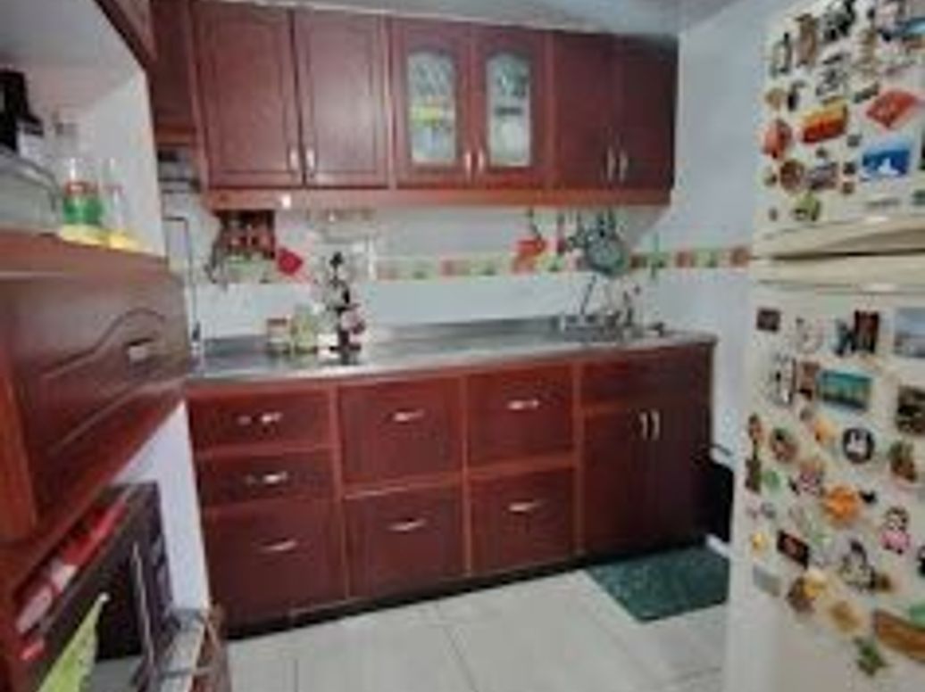 Casa de 10 alcobas en venta en El Portal De Patio Bonito, Bogotá, 385 m² · foto 7 de 19