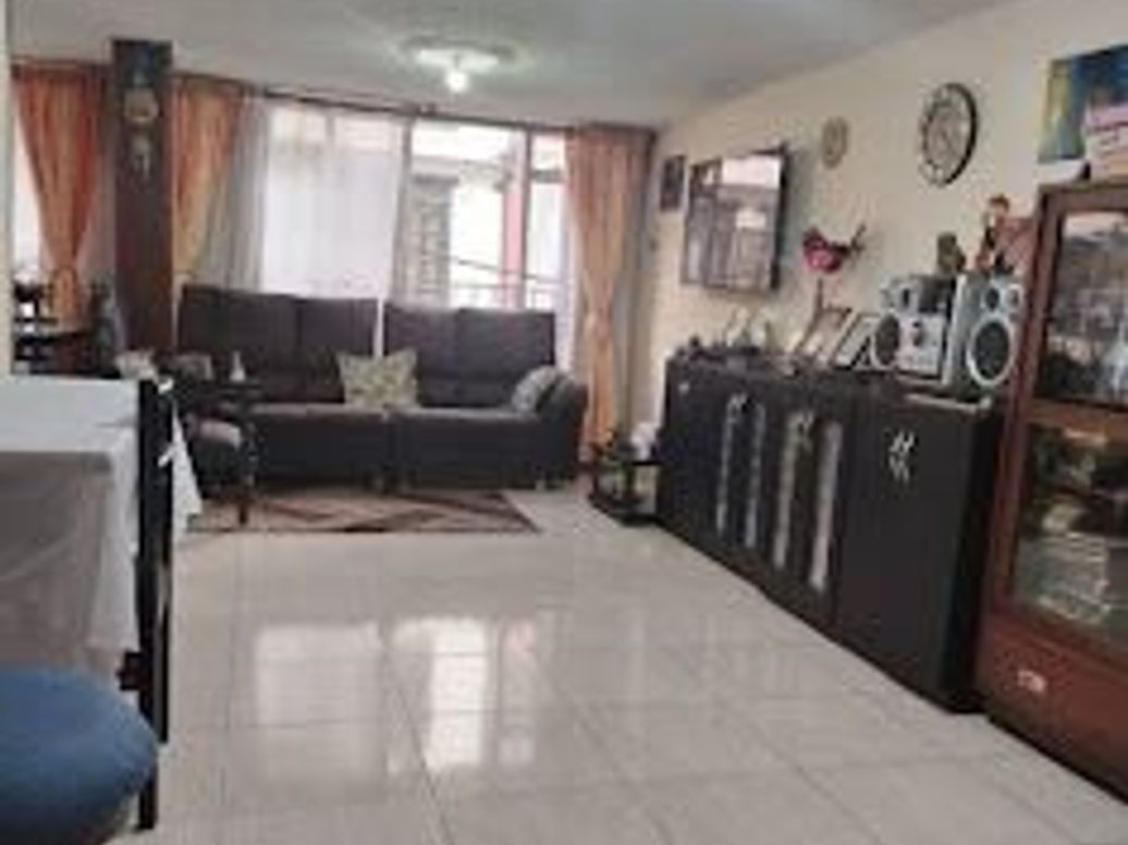Casa de 10 alcobas en venta en El Portal De Patio Bonito, Bogotá, 385 m² · foto 14 de 19