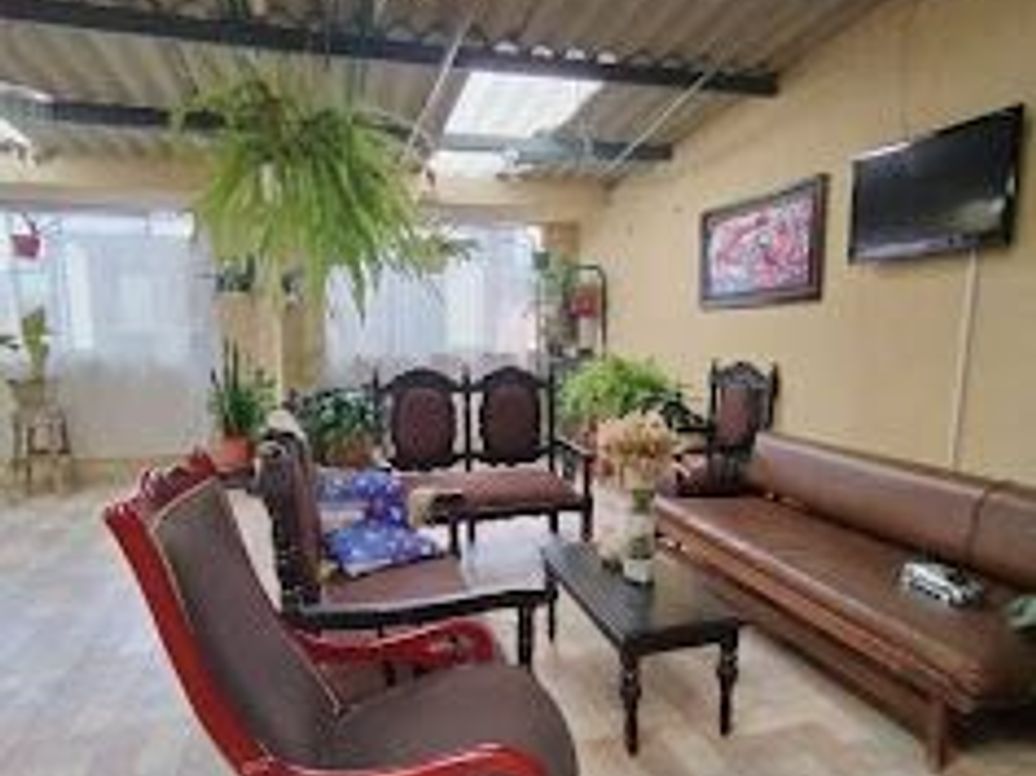Casa de 10 alcobas en venta en El Portal De Patio Bonito, Bogotá, 385 m² · foto 5 de 19