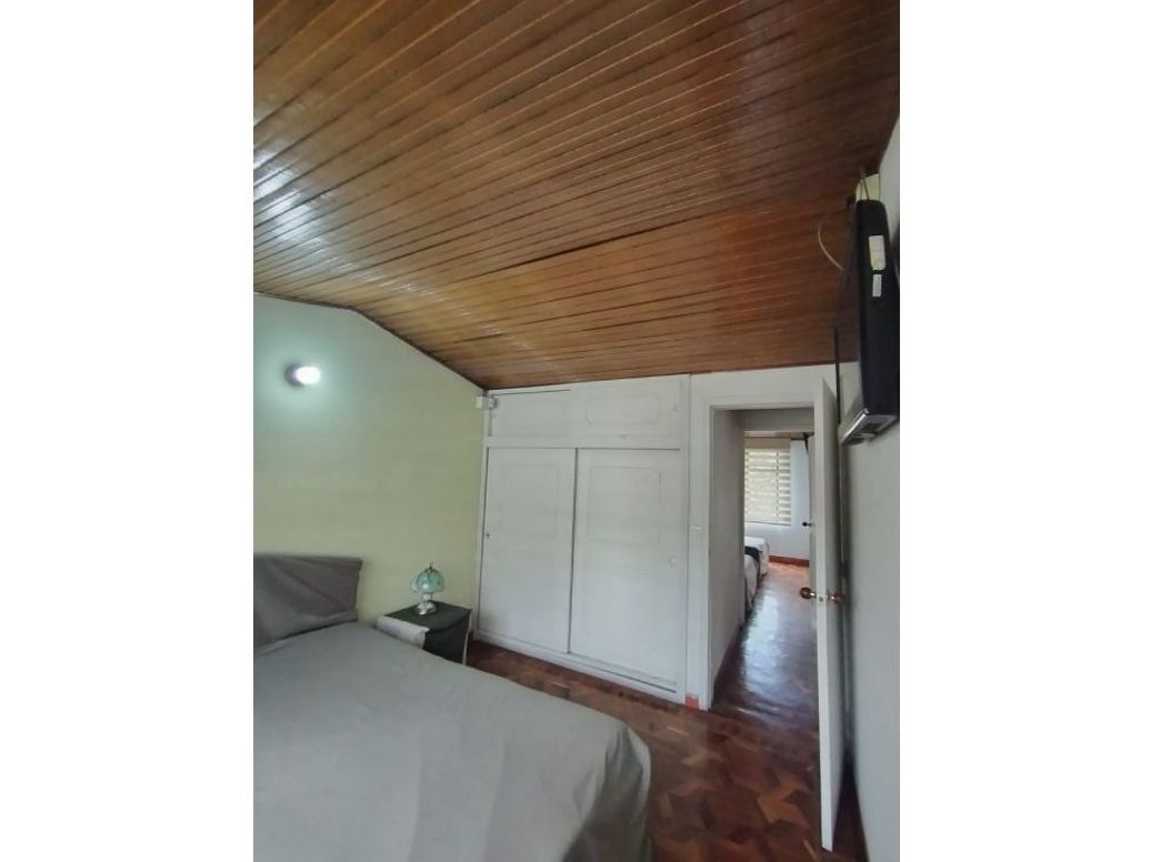 Casa de 4 alcobas en venta en Normandía, Bogotá, 217 m² · foto 14 de 20