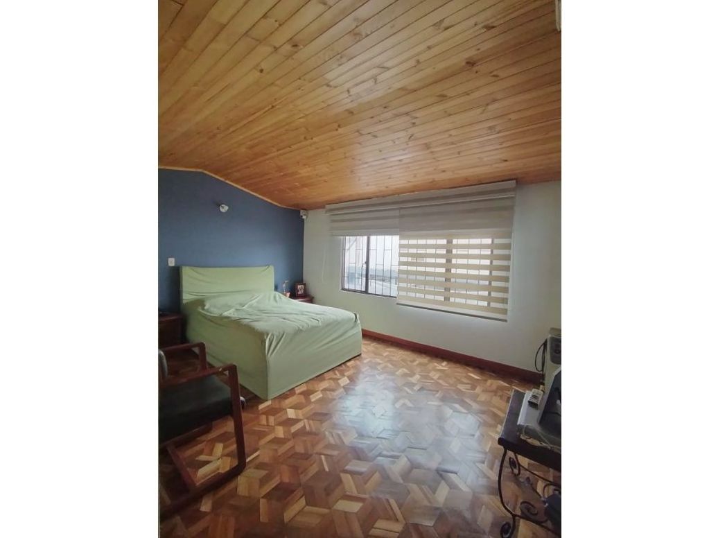 Casa de 4 alcobas en venta en Normandía, Bogotá, 217 m² · foto 19 de 20