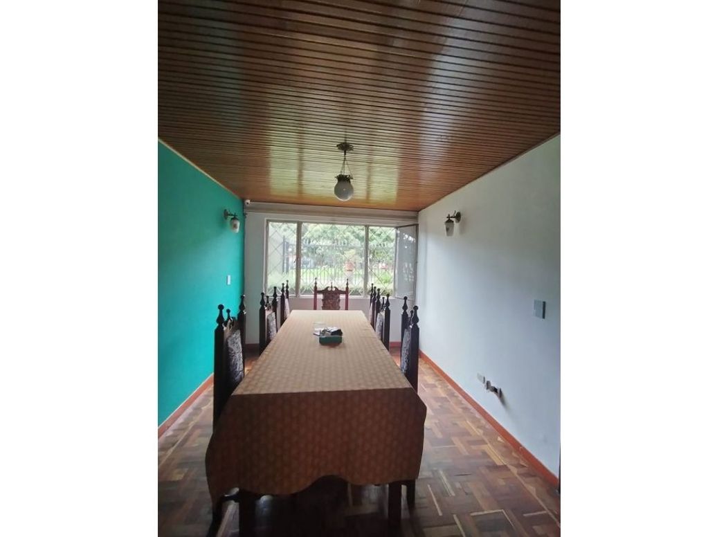 Casa de 4 alcobas en venta en Normandía, Bogotá, 217 m² · foto 8 de 20