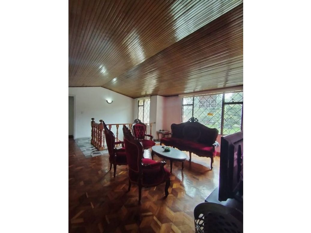 Casa de 4 alcobas en venta en Normandía, Bogotá, 217 m² · foto 4 de 20