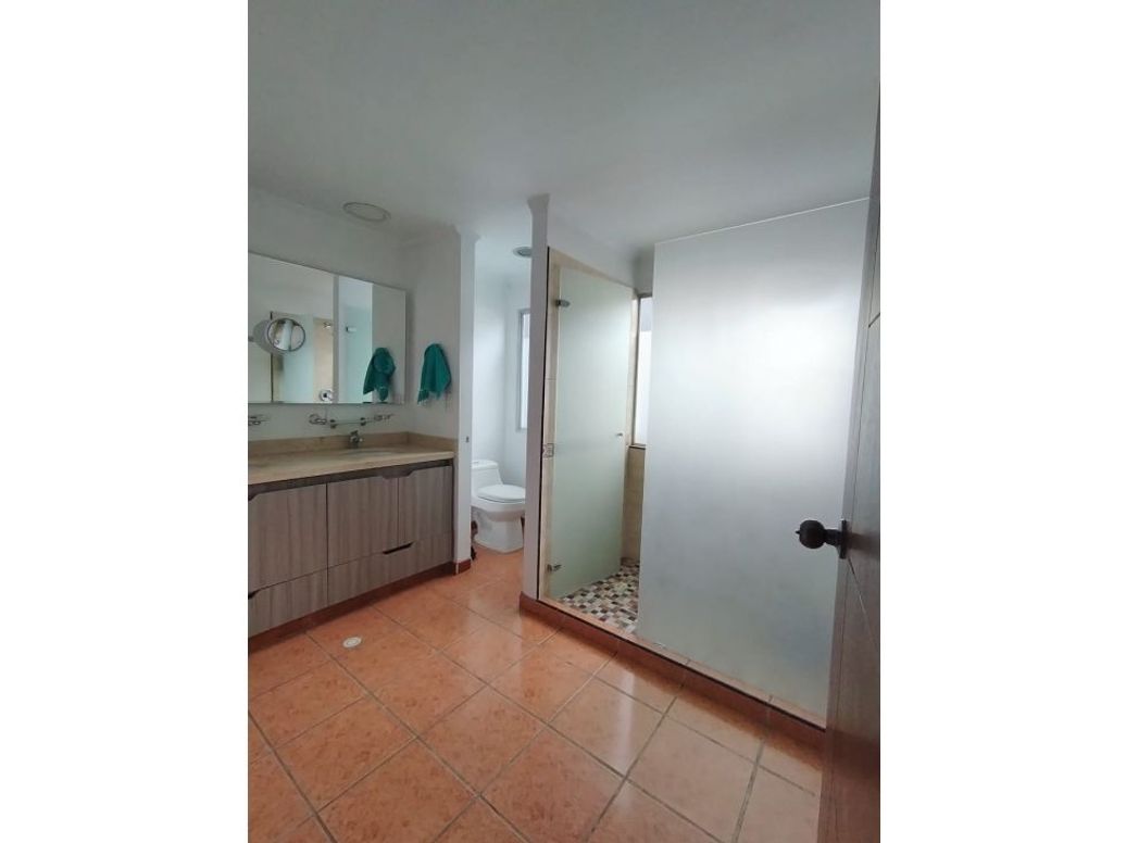Casa de 4 alcobas en venta en Normandía, Bogotá, 217 m² · foto 17 de 20