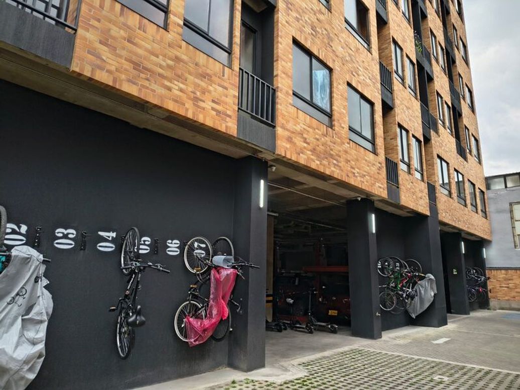 Apartaestudio en venta en La Castellana, Bogotá, 20 m² · foto 14 de 16