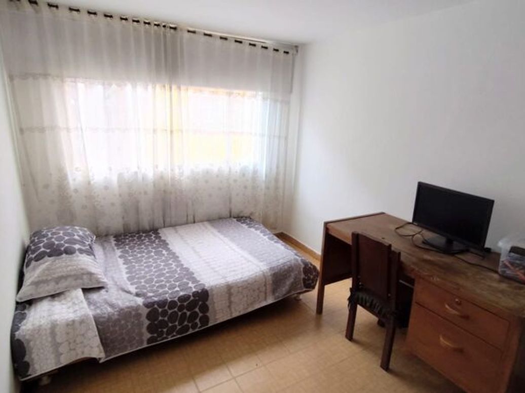 Casa de 8 alcobas en venta en Los Cerezos, Bogotá, 119 m² · foto 12 de 17