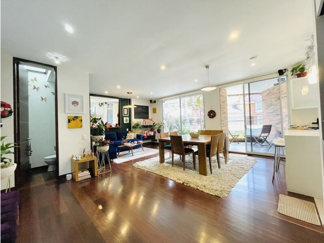 Apartamento de 1 alcoba en venta en El Refugio, Bogotá, 91 m² · foto 8 de 15