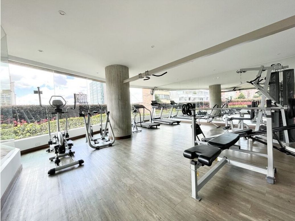 Apartamento de 1 alcoba en venta en El Refugio, Bogotá, 91 m² · foto 14 de 15