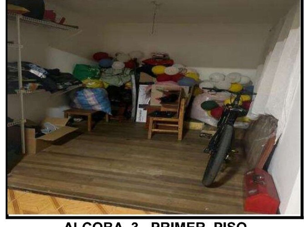 Casa de 10 alcobas en venta en Jazmin, Bogotá, 326 m² · foto 19 de 20
