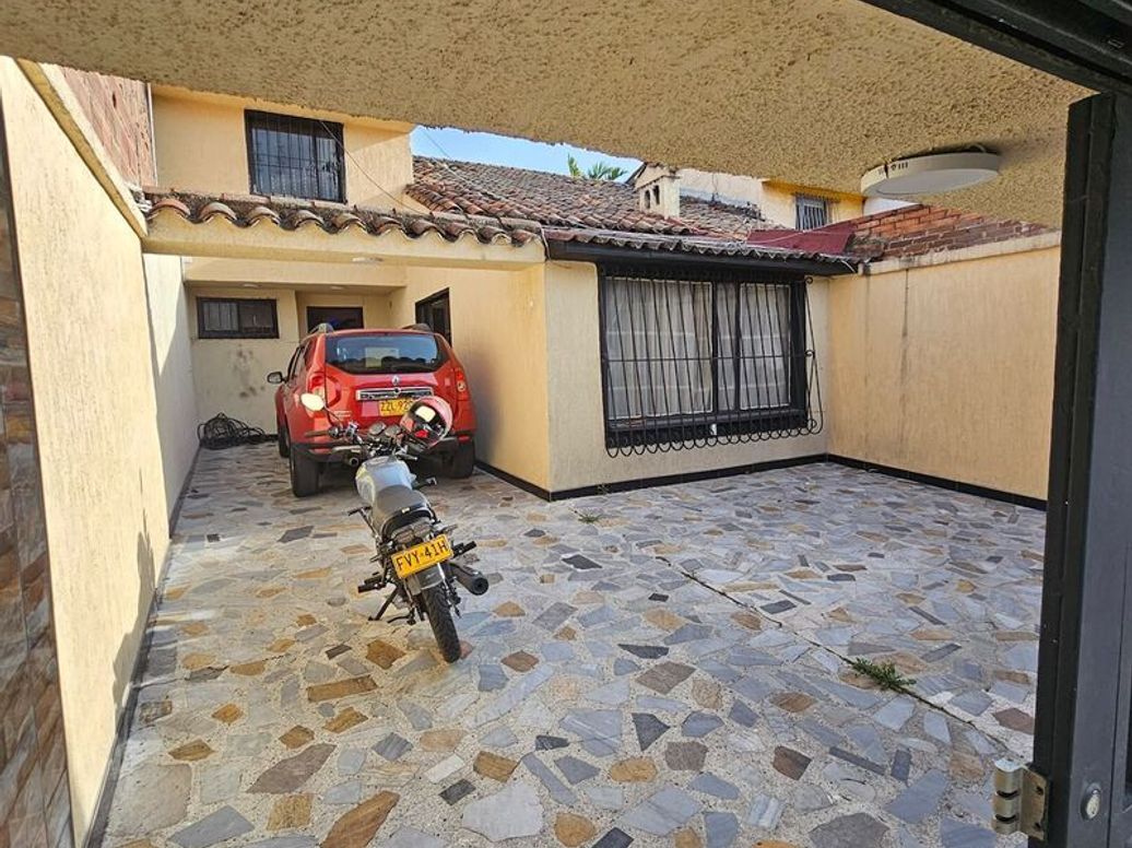 Casa de 5 alcobas en venta en El Rincón De Los Angeles, Bogotá, 165 m² · foto 11 de 20