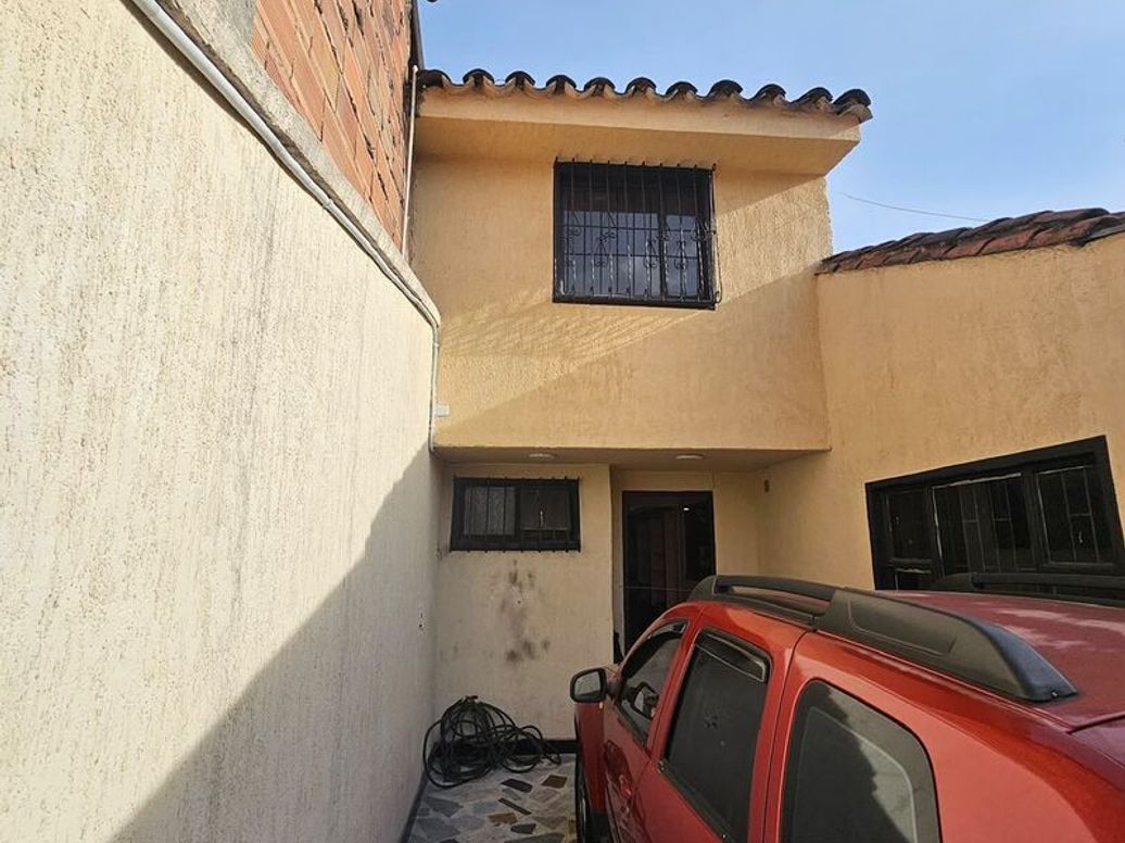 Casa de 5 alcobas en venta en El Rincón De Los Angeles, Bogotá, 165 m² · foto 15 de 20