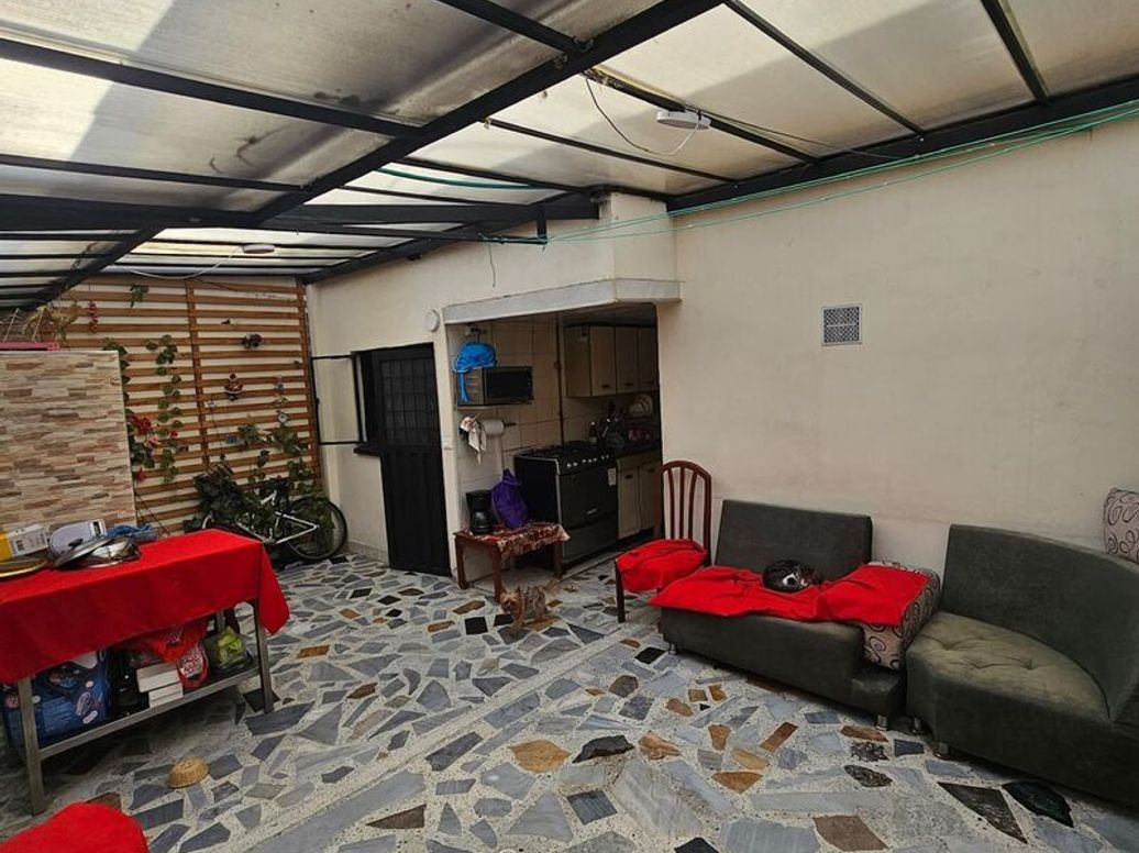 Casa de 5 alcobas en venta en El Rincón De Los Angeles, Bogotá, 165 m² · foto 3 de 20