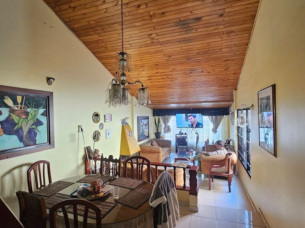 Casa de 5 alcobas en venta en El Rincón De Los Angeles, Bogotá, 165 m² · foto 7 de 20
