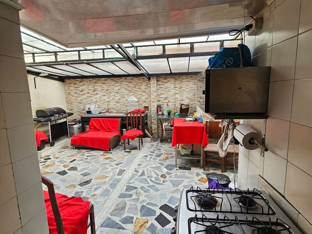 Casa de 5 alcobas en venta en El Rincón De Los Angeles, Bogotá, 165 m² · foto 10 de 20