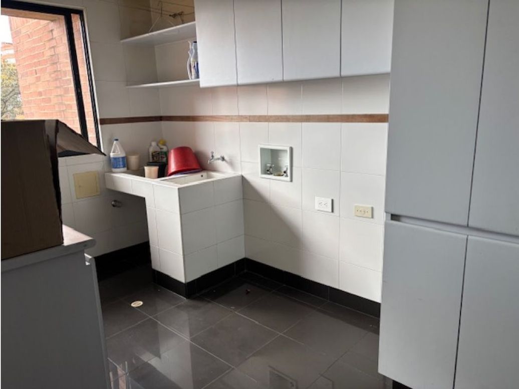 Apartamento de 3 alcobas en venta en Los Rosales, Bogotá, 260 m² · foto 6 de 14