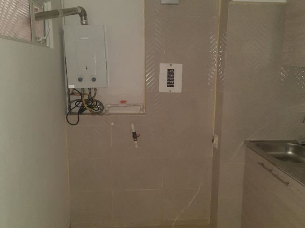 Apartamento de 3 alcobas en venta en Voto Nacional, Bogotá, 53 m² · foto 9 de 16