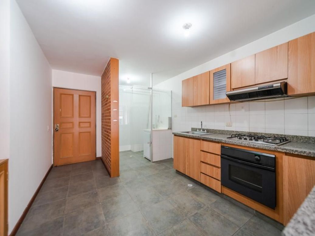 Apartamento de 2 alcobas en venta en Pardo Rubio, Bogotá, 69 m² · foto 5 de 20
