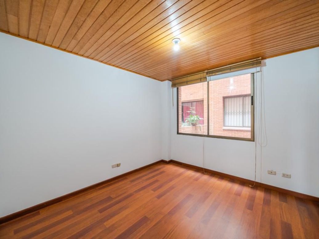 Apartamento de 2 alcobas en venta en Pardo Rubio, Bogotá, 69 m² · foto 11 de 20