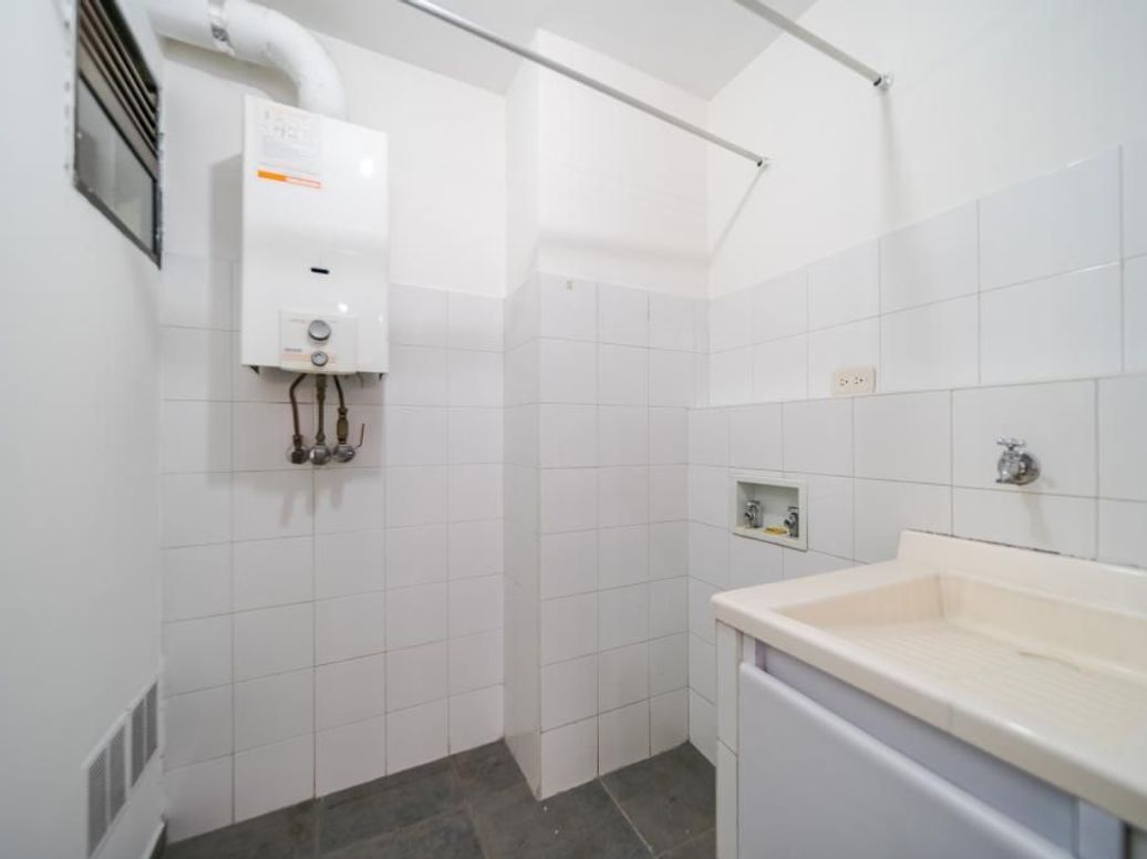 Apartamento de 2 alcobas en venta en Pardo Rubio, Bogotá, 69 m² · foto 10 de 20