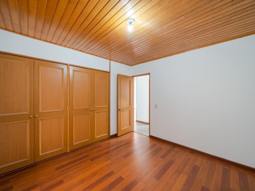 Apartamento de 2 alcobas en venta en Pardo Rubio, Bogotá, 69 m² · foto 12 de 20