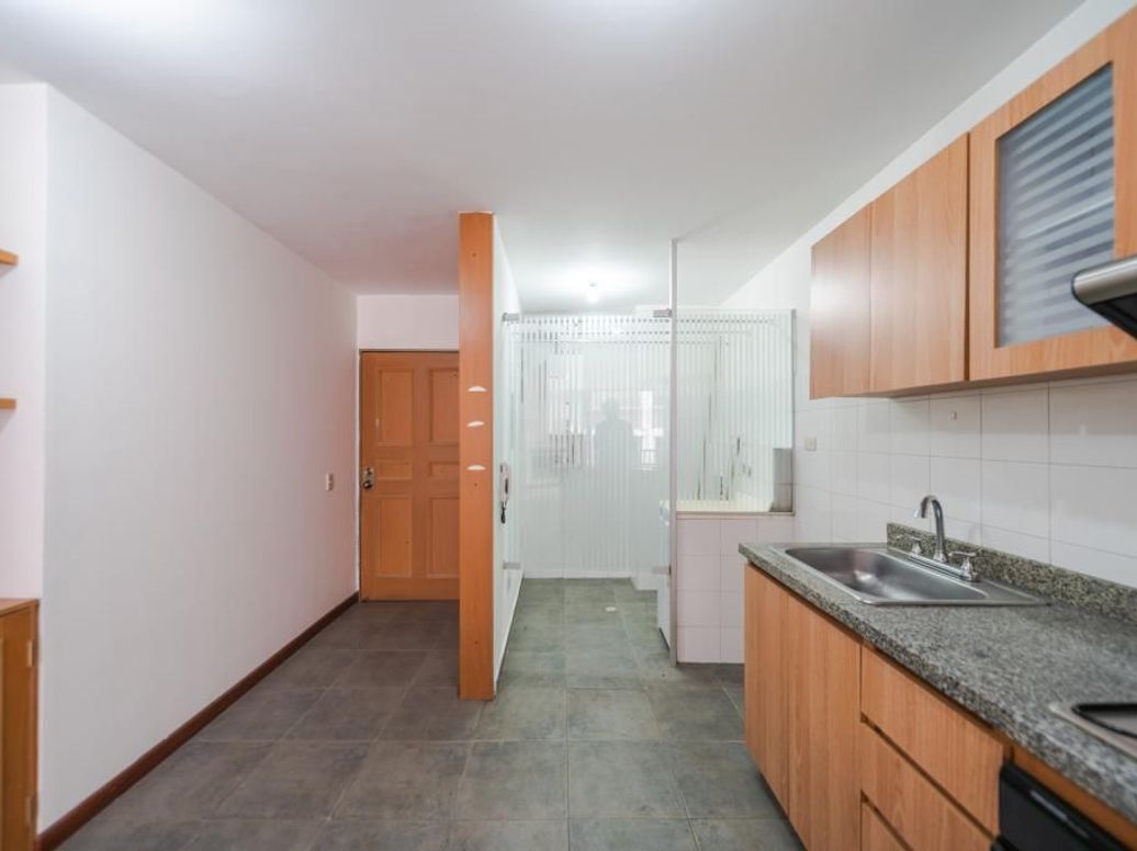 Apartamento de 2 alcobas en venta en Pardo Rubio, Bogotá, 69 m² · foto 6 de 20