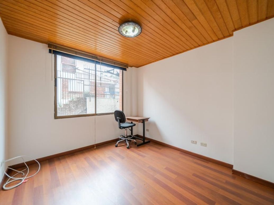 Apartamento de 2 alcobas en venta en Pardo Rubio, Bogotá, 69 m² · foto 14 de 20