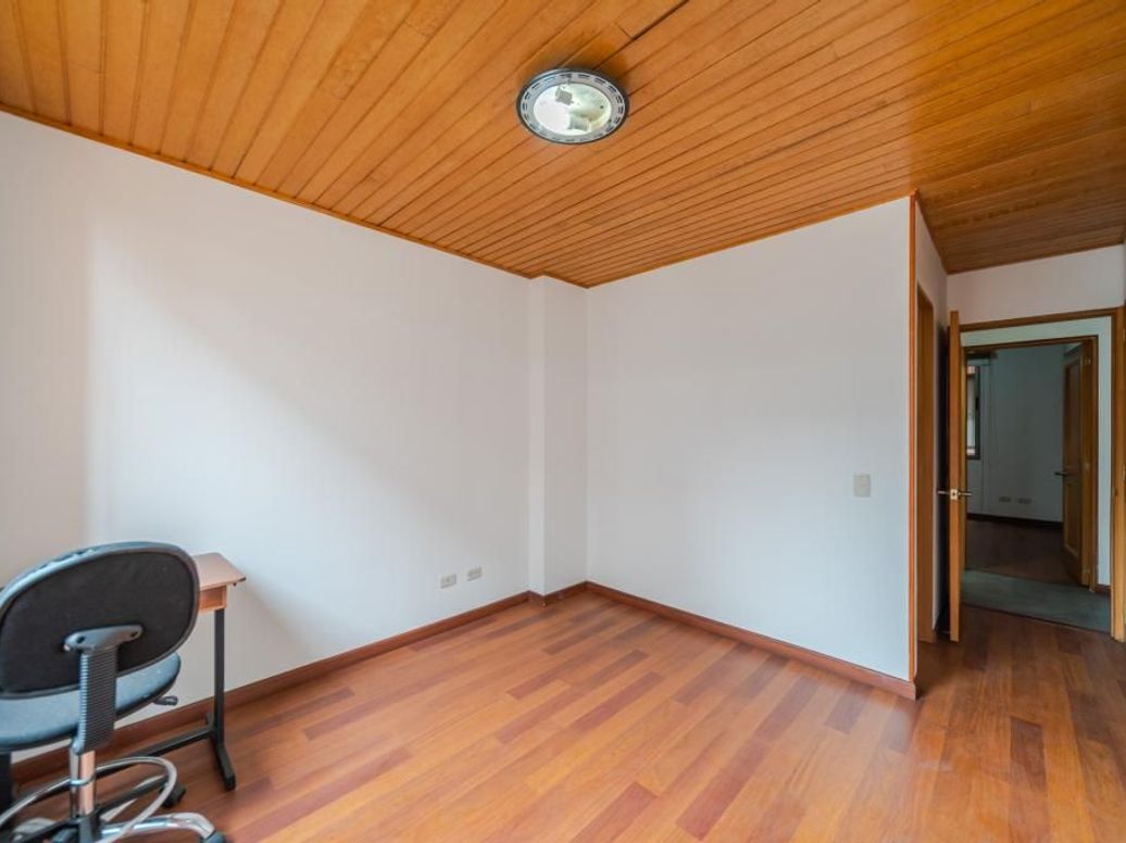 Apartamento de 2 alcobas en venta en Pardo Rubio, Bogotá, 69 m² · foto 15 de 20