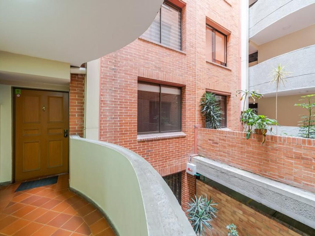 Apartamento de 2 alcobas en venta en Pardo Rubio, Bogotá, 69 m² · foto 18 de 20