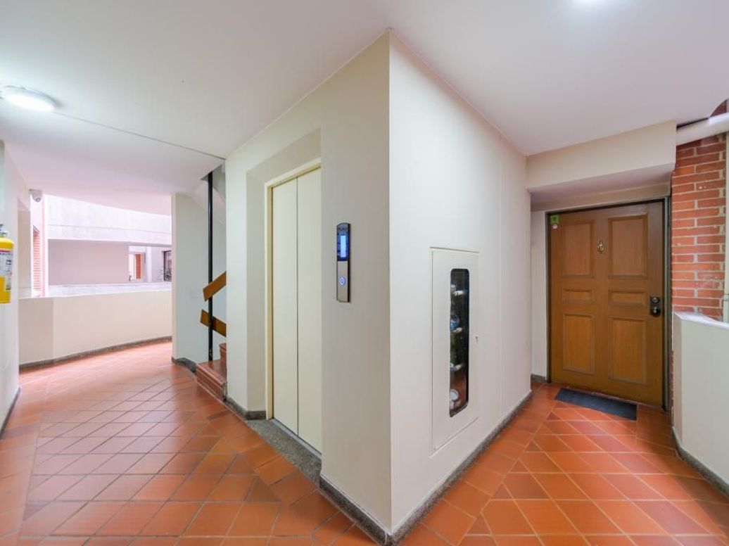 Apartamento de 2 alcobas en venta en Pardo Rubio, Bogotá, 69 m² · foto 17 de 20