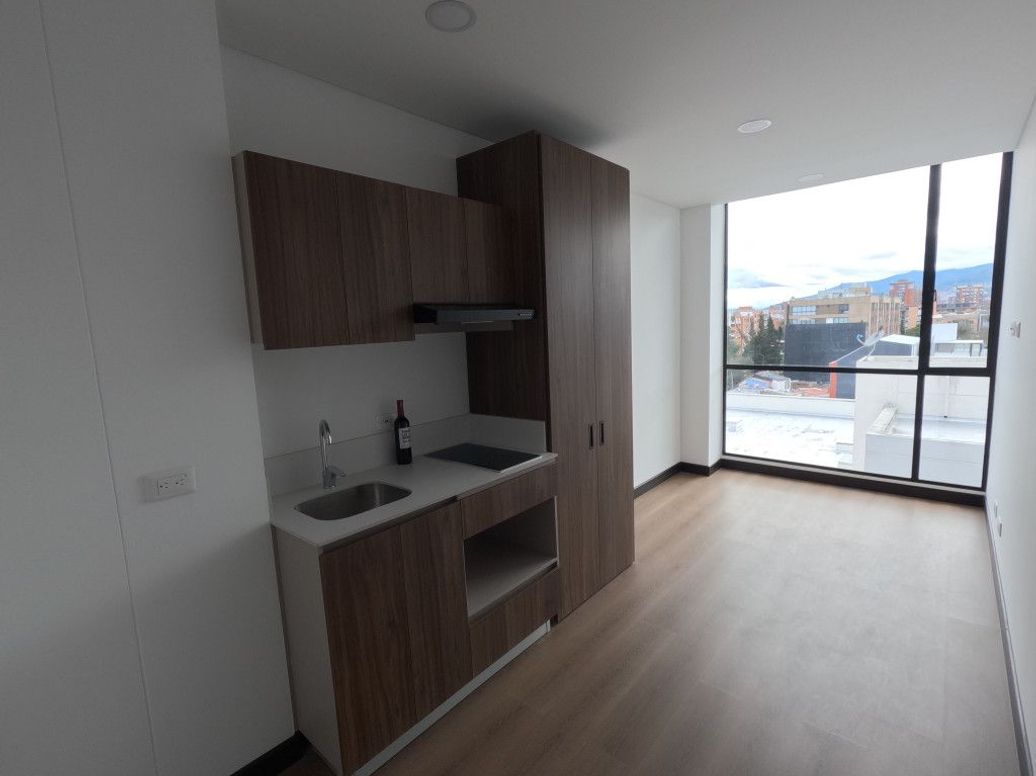 Apartaestudio en venta en Nuevo Contry, Bogotá, 19 m² · foto 3 de 20
